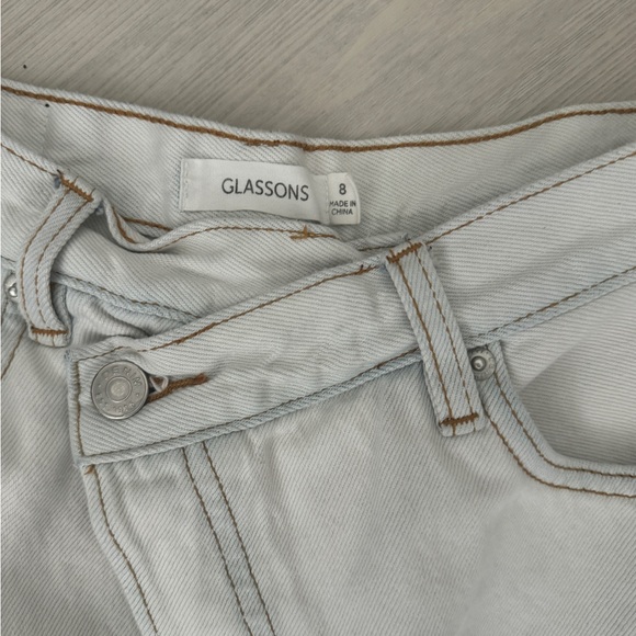 Glassons Asymmetric Waist Straight Leg Raw Hem Jean in Monaco Milk Size 8 - Picture 4 of 14